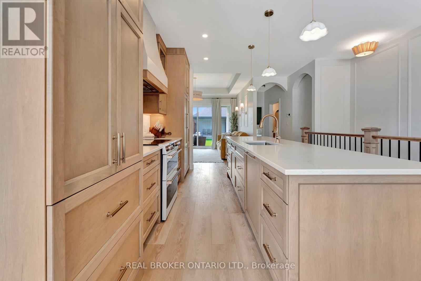 Photo 8 of 10 Macneil Court, Bayham ON