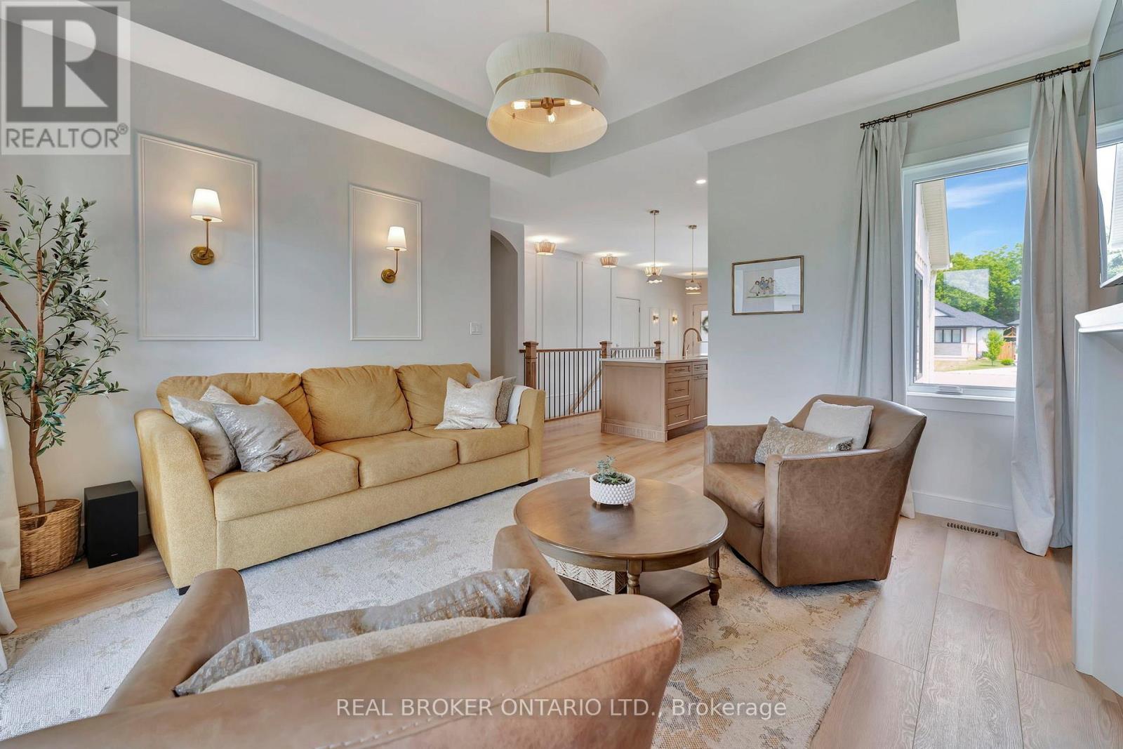 Photo 13 of 10 Macneil Court, Bayham ON