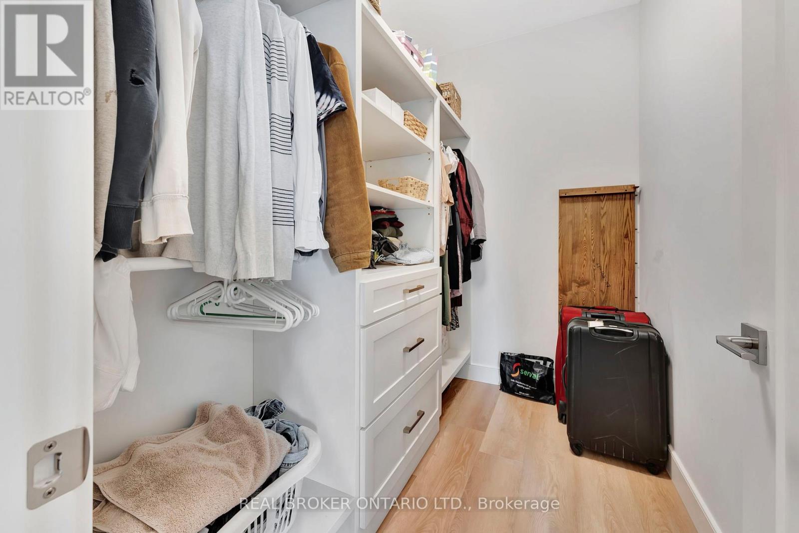 Photo 11 of 10 Macneil Court, Bayham ON