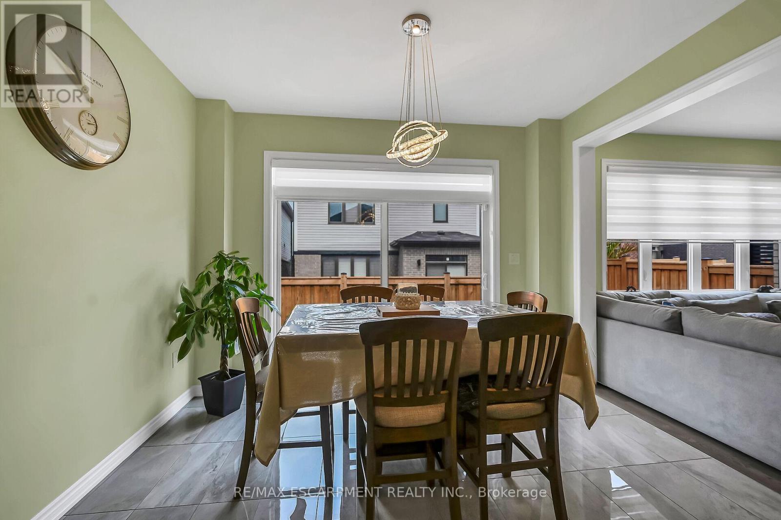 Photo 17 of 67 Malcolm Crescent, Haldimand ON