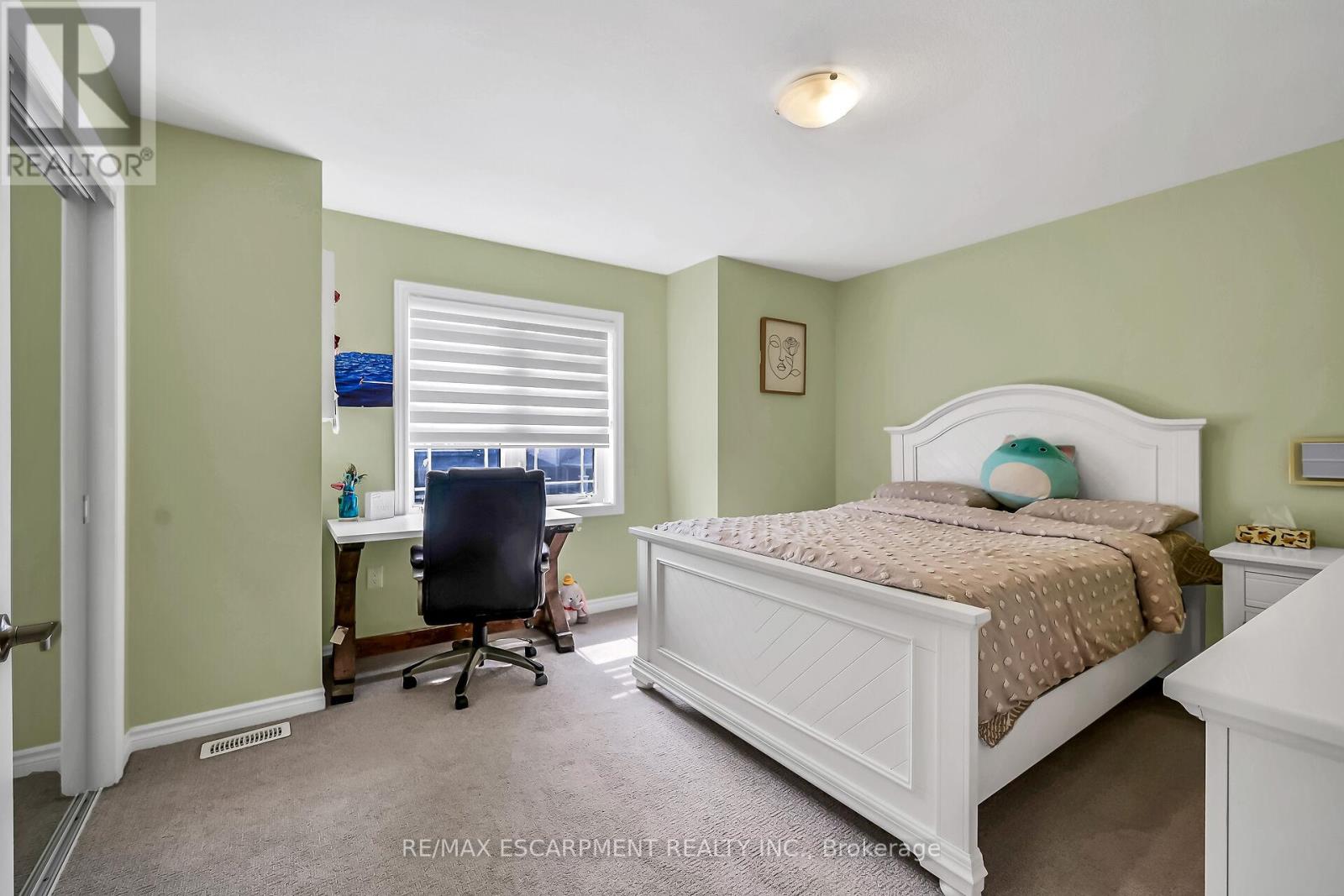 Photo 37 of 67 Malcolm Crescent, Haldimand ON