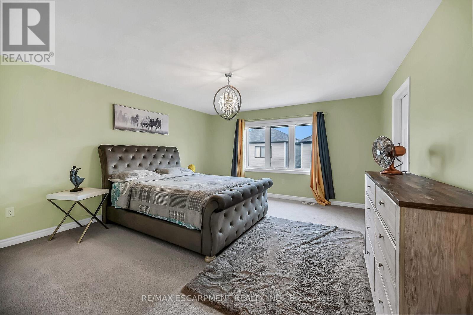 Photo 18 of 67 Malcolm Crescent, Haldimand ON