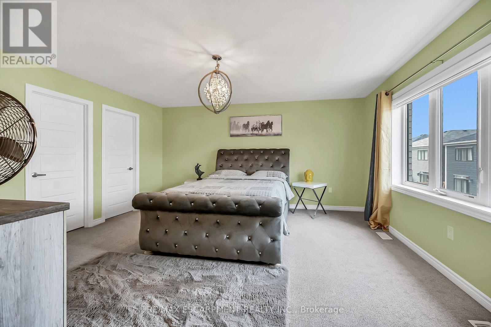 Photo 8 of 67 Malcolm Crescent, Haldimand ON