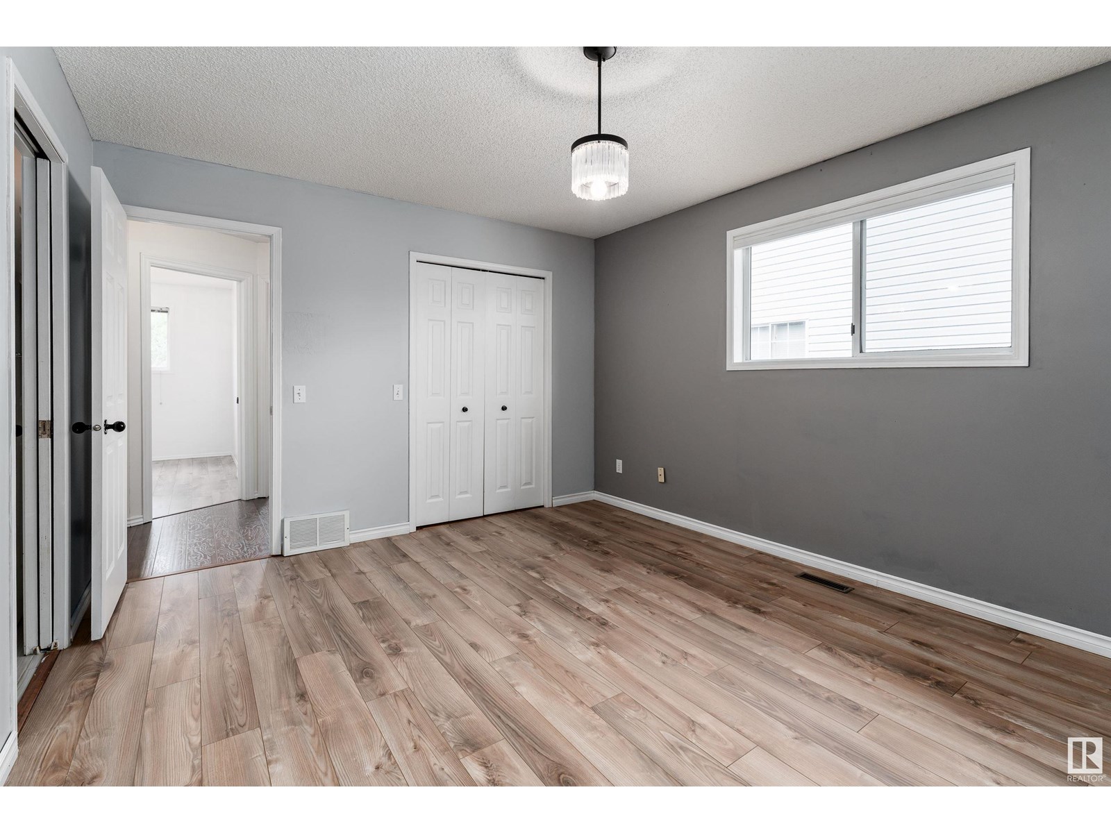 Photo 17 of 111 Westmews, Fort Saskatchewan AB