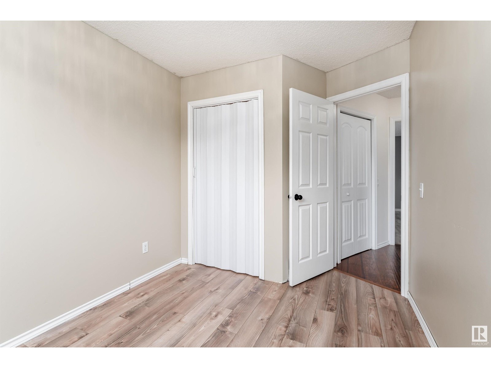 Photo 20 of 111 Westmews, Fort Saskatchewan AB