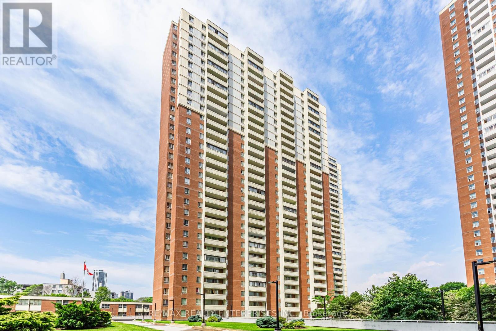 Photo 12 of 308 1 Massey Square, Toronto ON