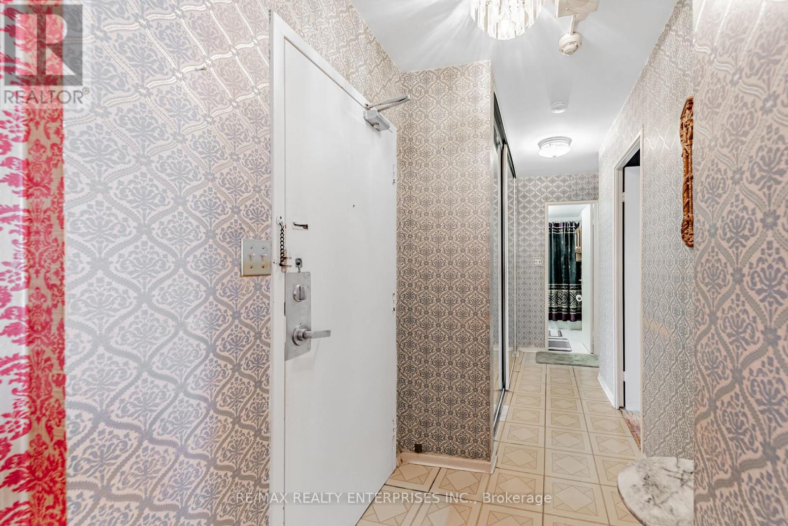 Photo 2 of 308 1 Massey Square, Toronto ON