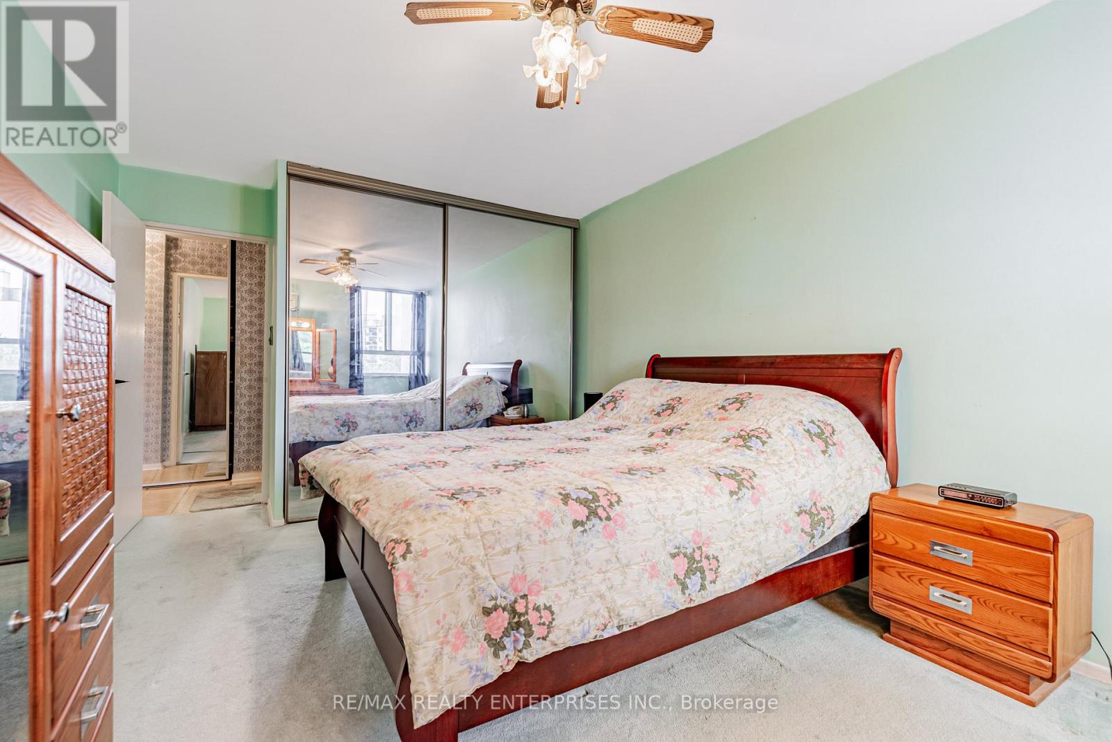 Photo 7 of 308 1 Massey Square, Toronto ON