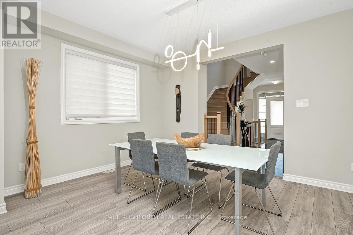 Photo 10 of 46 Knockaderry Crescent, Ottawa ON