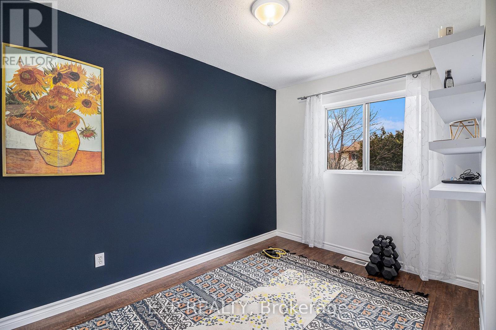 Photo 19 of 302 Cote Royale Crescent, Ottawa ON