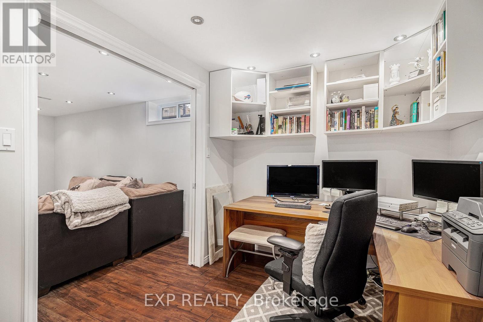 Photo 15 of 302 Cote Royale Crescent, Ottawa ON