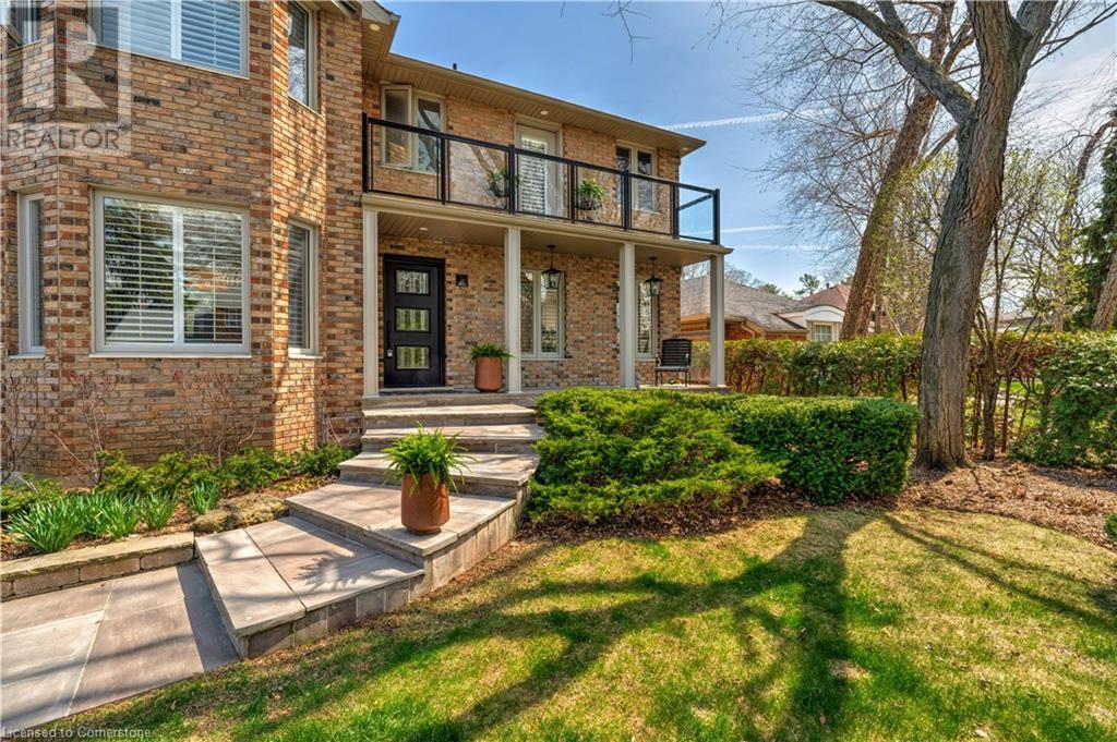 Photo 3 of 4302 Shoreacres Place, Burlington ON