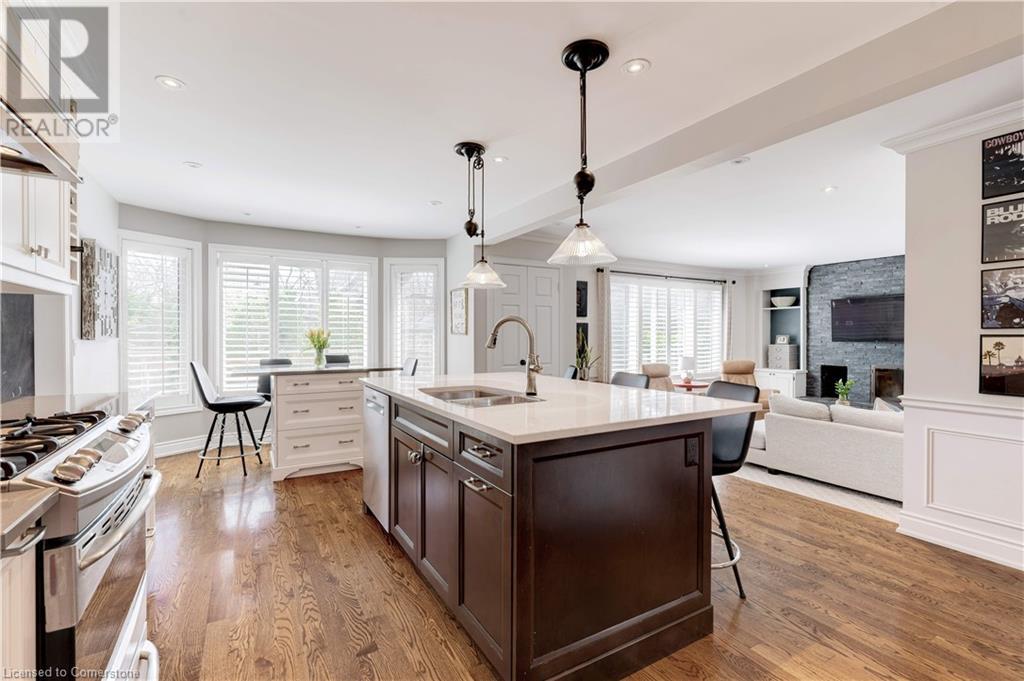 Photo 7 of 4302 Shoreacres Place, Burlington ON