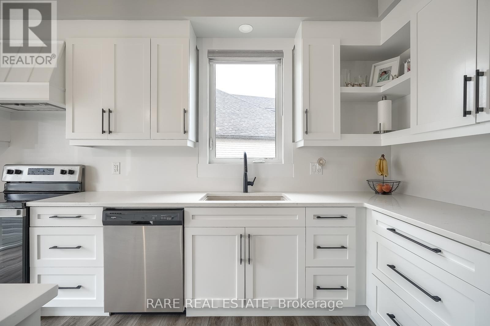 Photo 12 of 44 Allenwood Road, Springwater ON