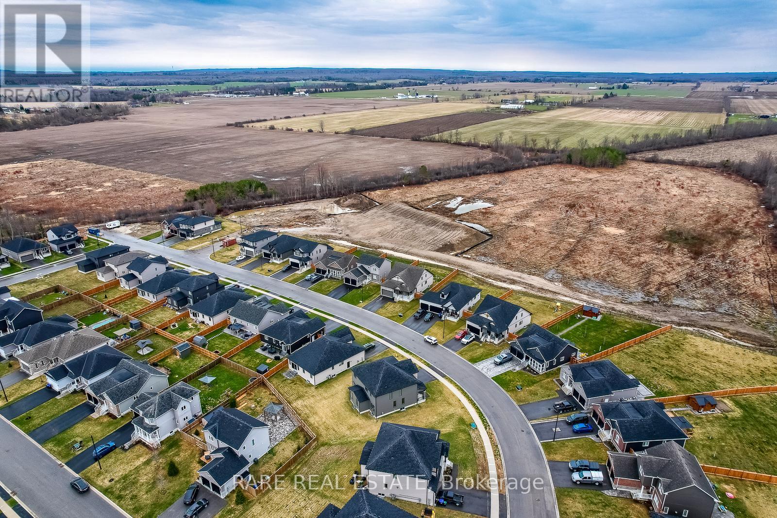 Photo 33 of 44 Allenwood Road, Springwater ON