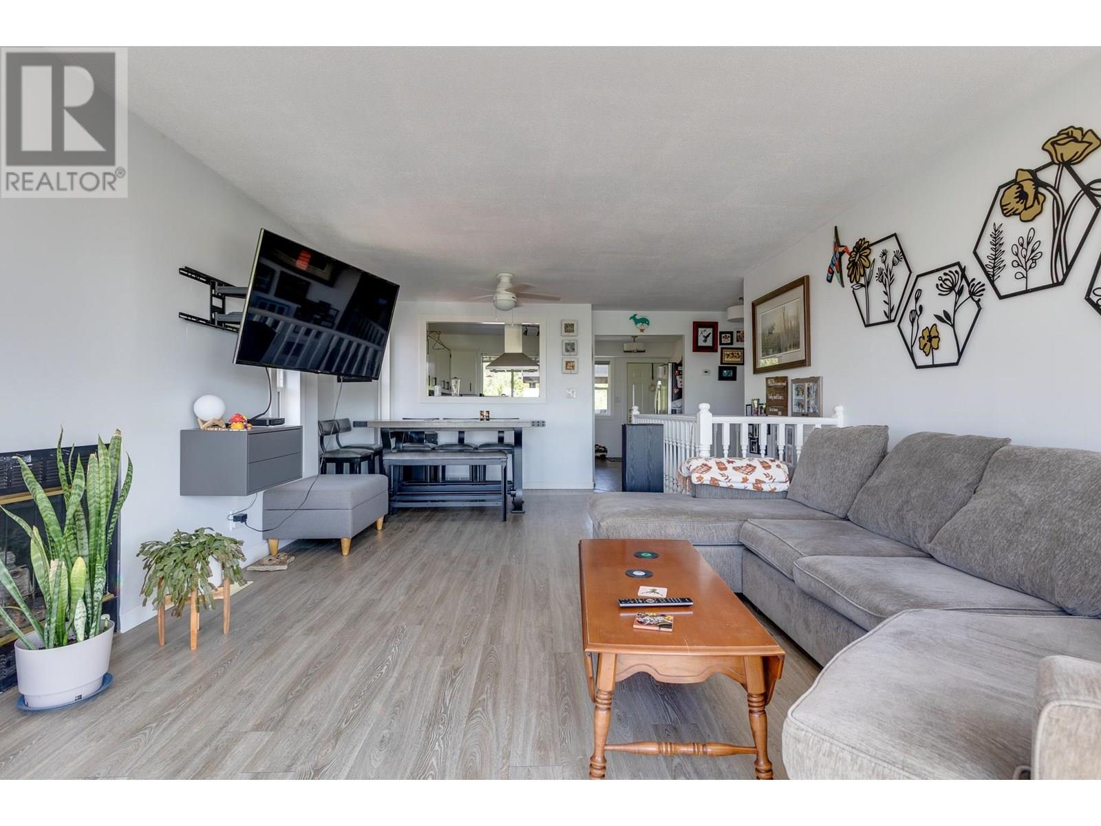 Photo 8 of 4622 Giscome Road, Prince George BC