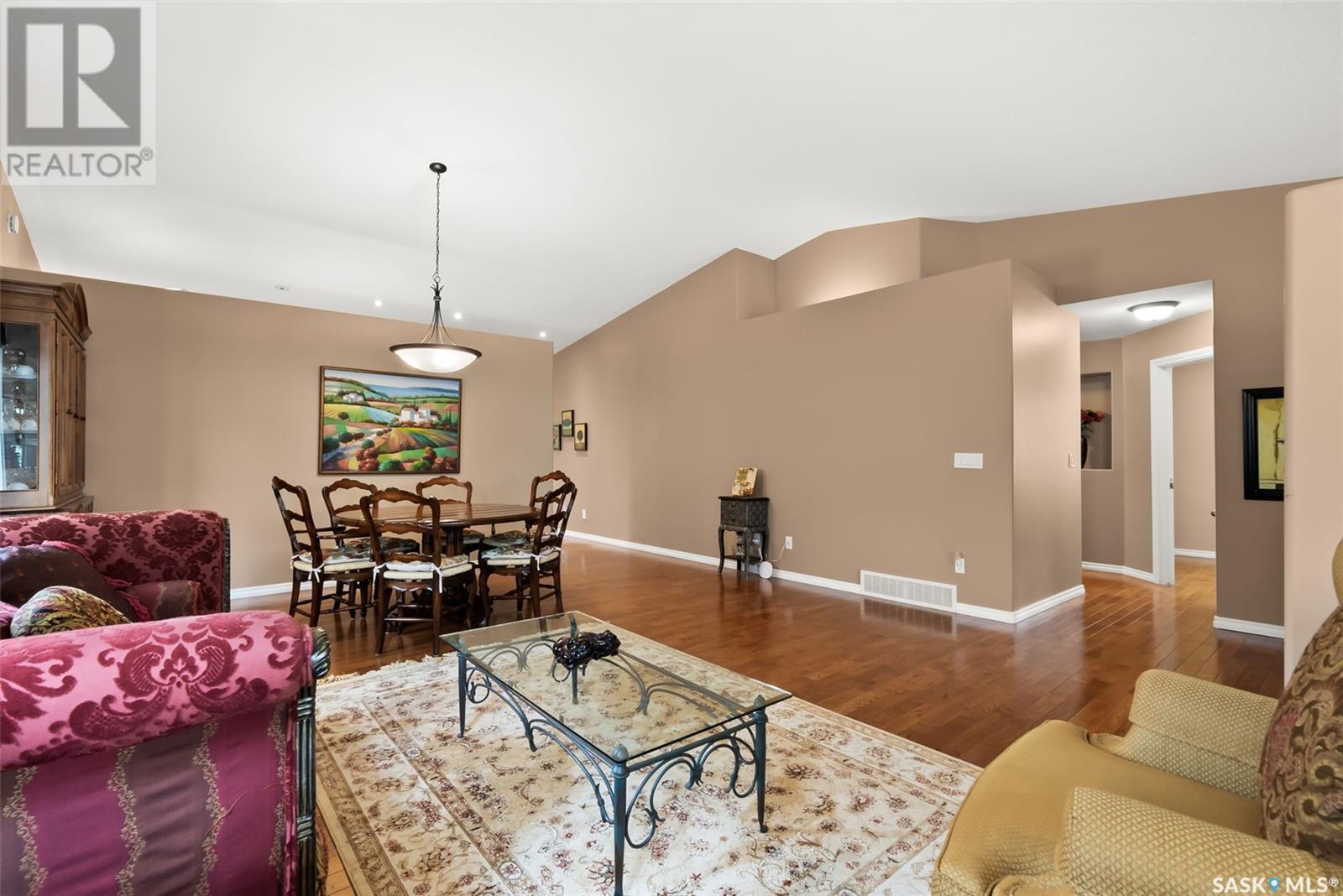 Photo 9 of 6263 Wascana Court Crescent, Regina SK
