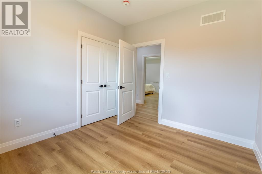 Photo 15 of 237 Sandybrook Way, Kingsville ON