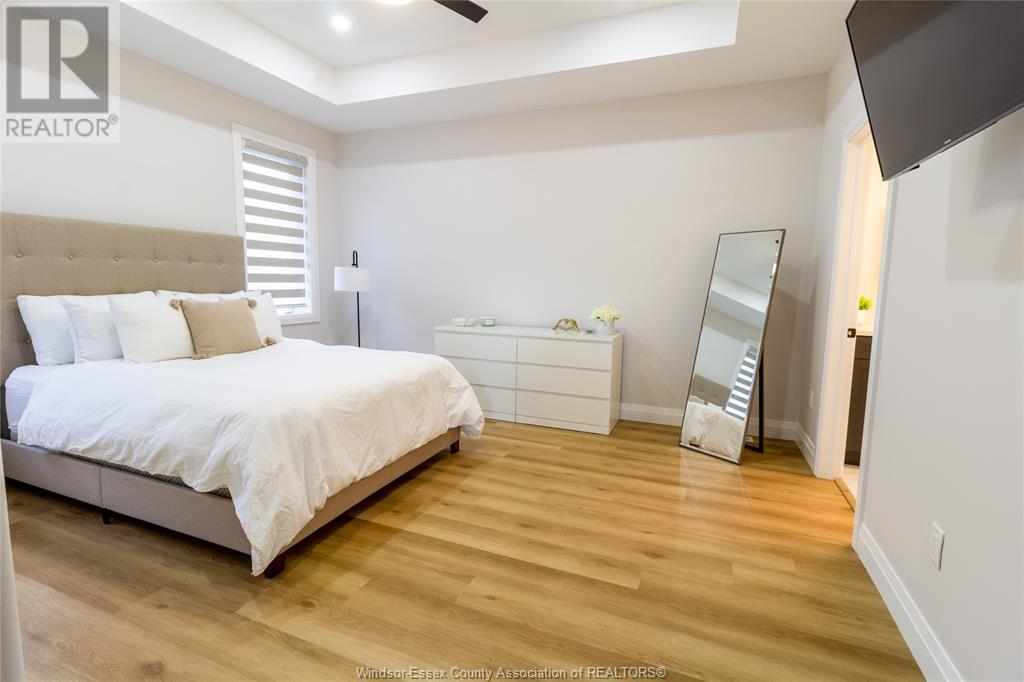 Photo 17 of 237 Sandybrook Way, Kingsville ON