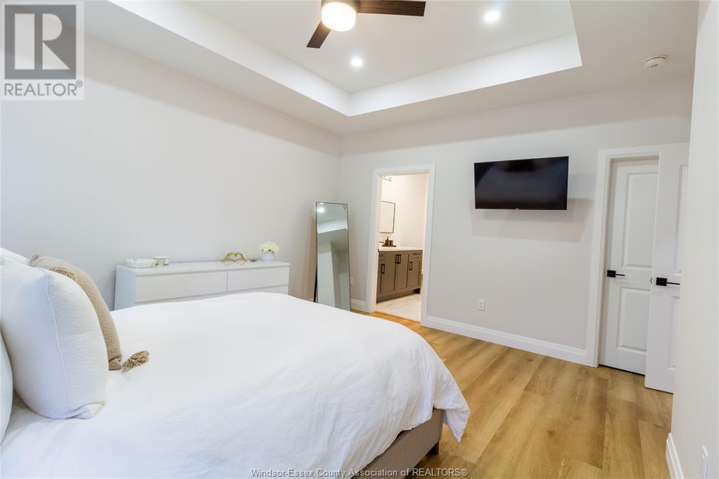 Photo 18 of 237 Sandybrook Way, Kingsville ON