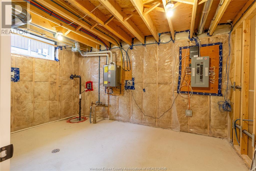 Photo 30 of 237 Sandybrook Way, Kingsville ON
