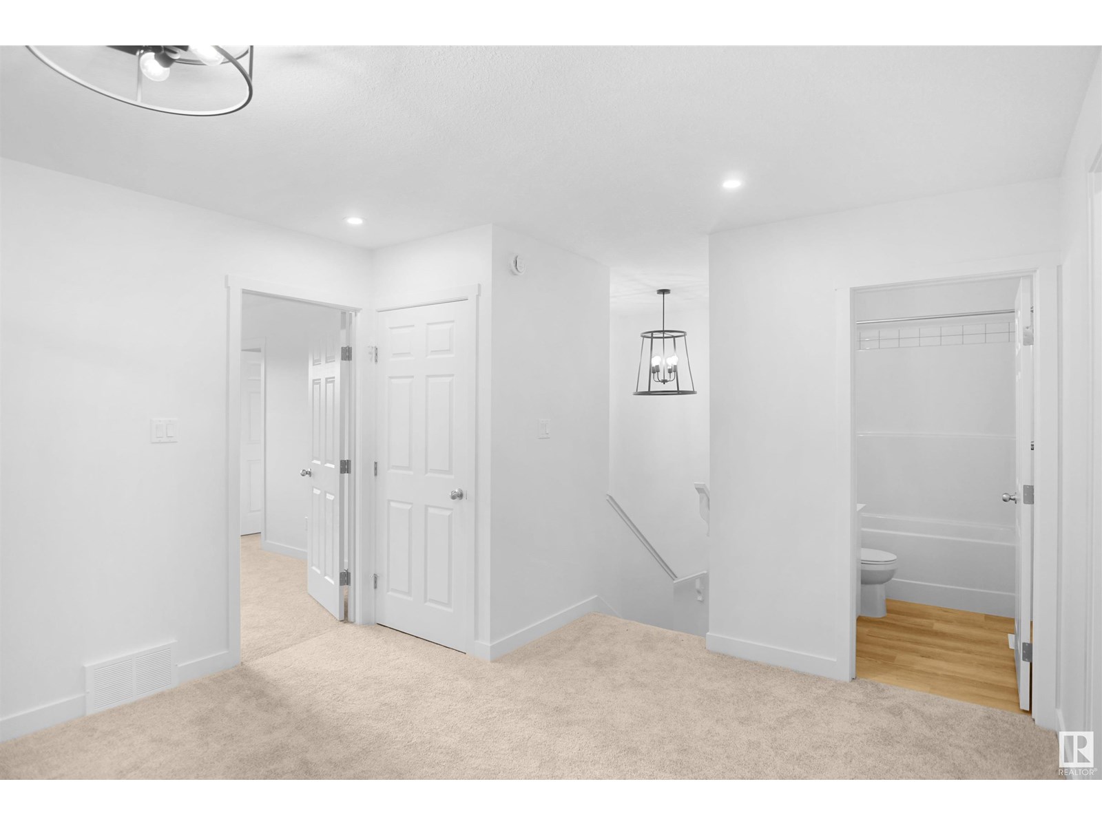 Photo 19 of 8735 183 Av Nw, Edmonton AB