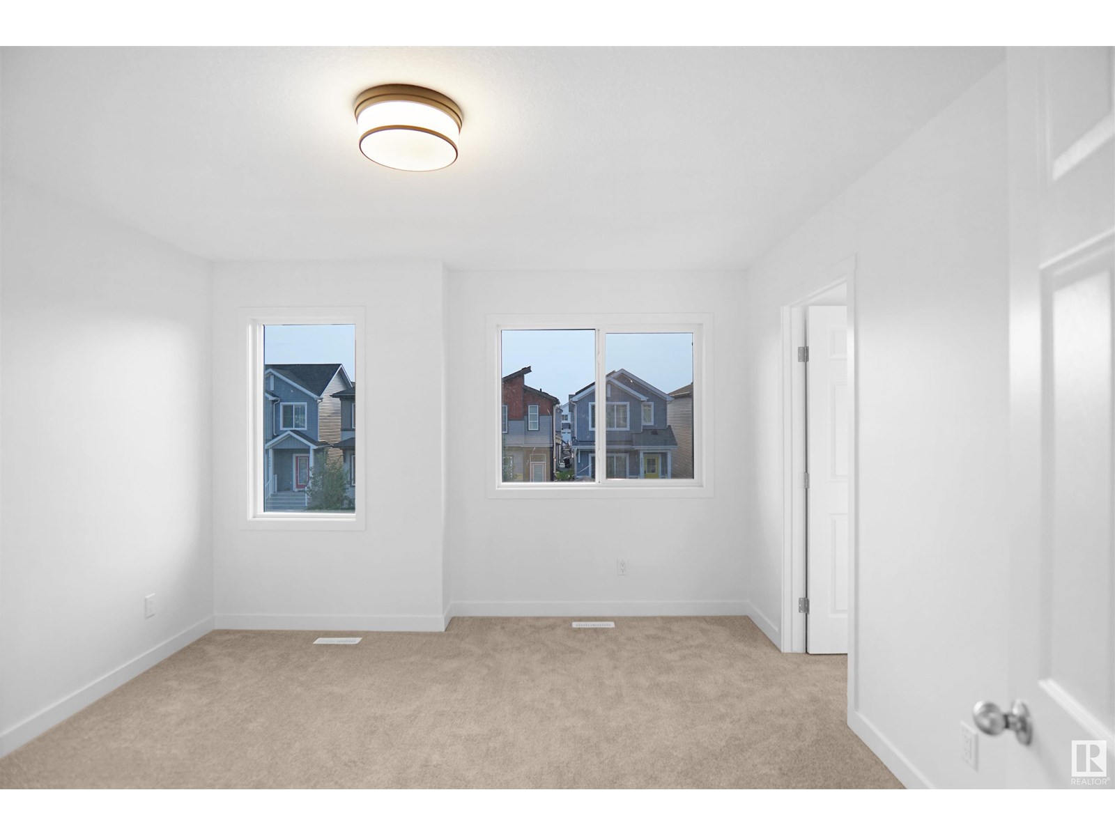 Photo 21 of 8735 183 Av Nw, Edmonton AB