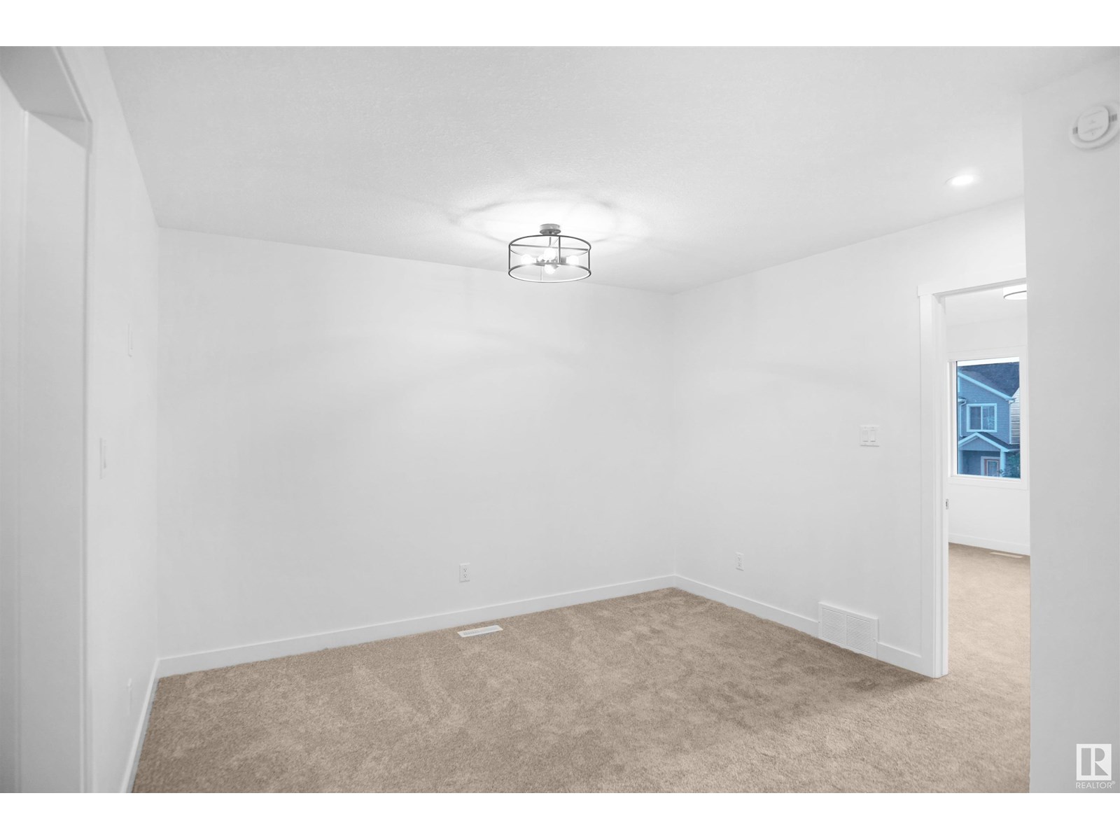 Photo 22 of 8735 183 Av Nw, Edmonton AB