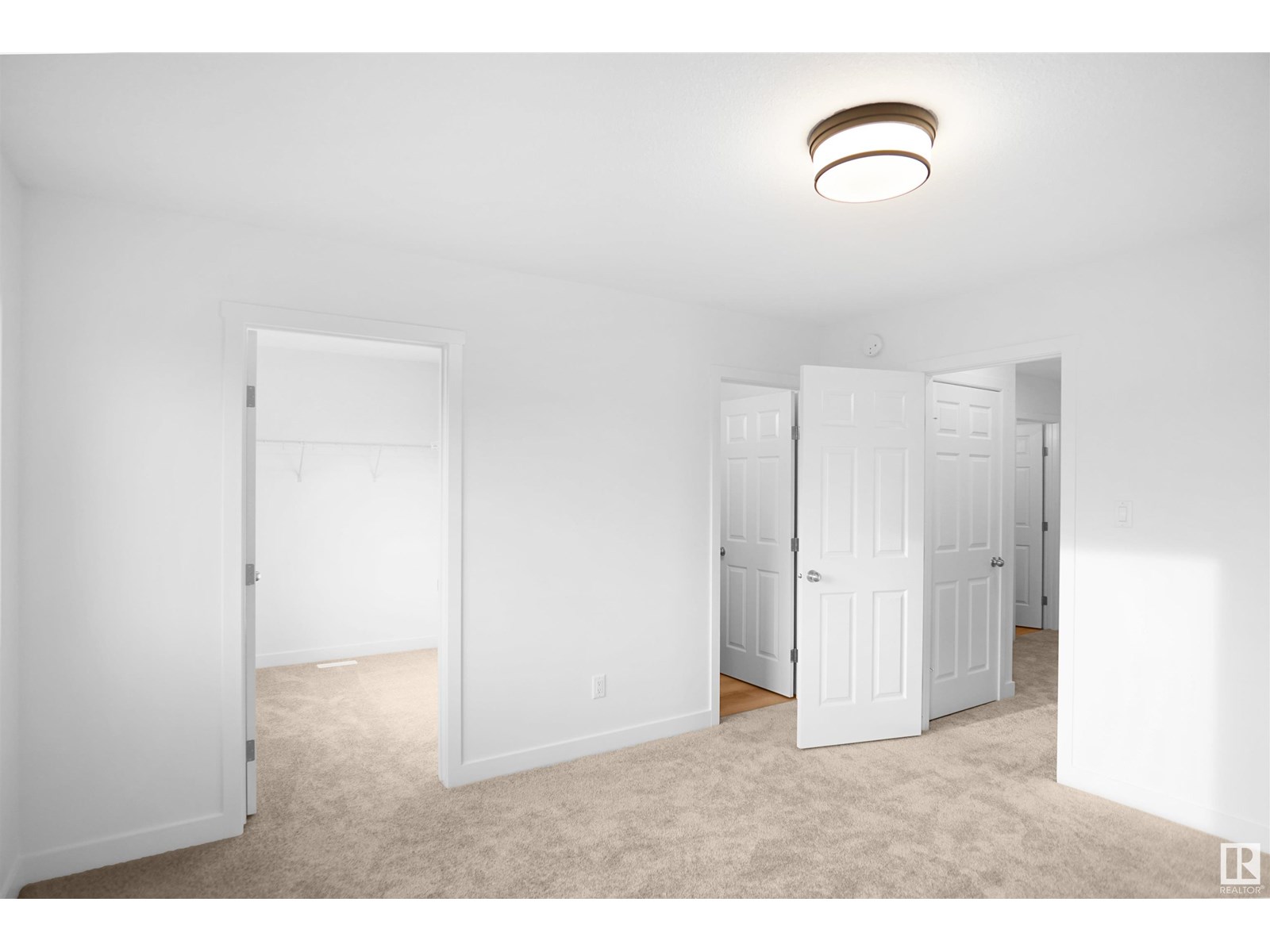 Photo 24 of 8735 183 Av Nw, Edmonton AB