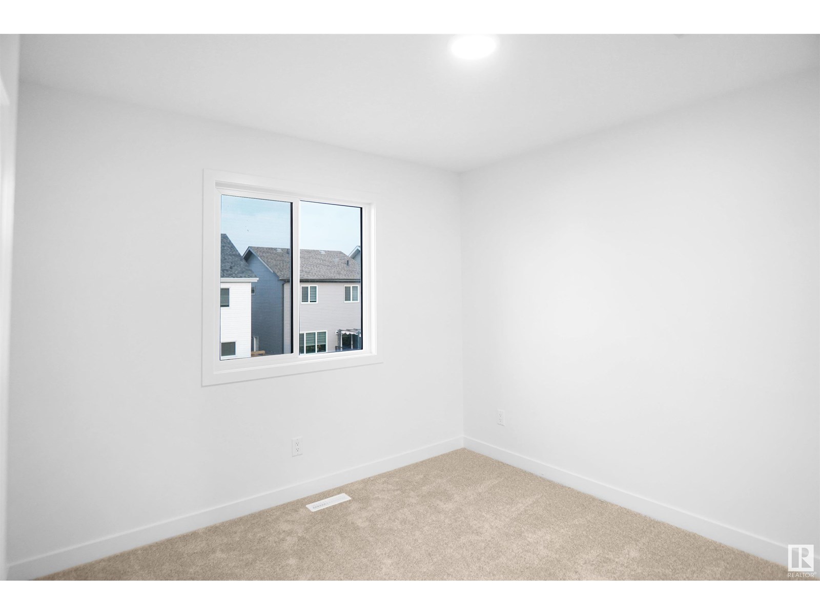 Photo 29 of 8735 183 Av Nw, Edmonton AB