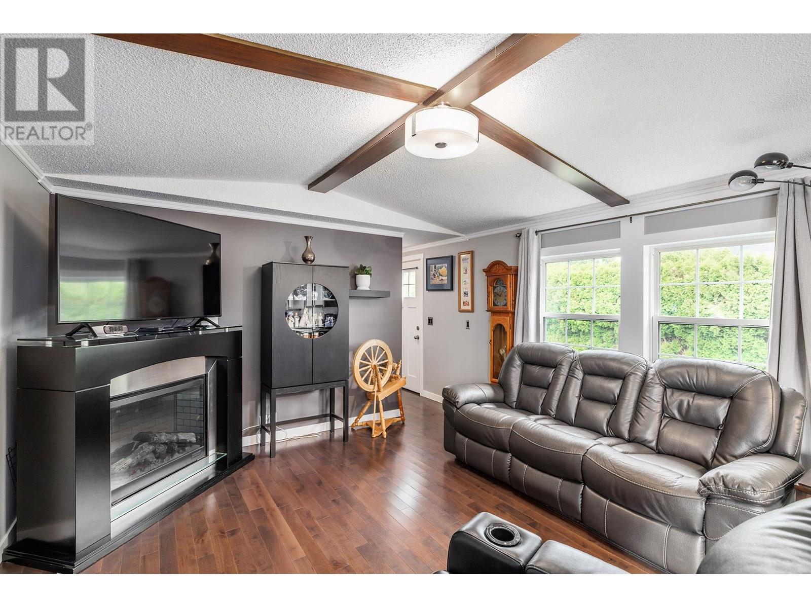 70 3381 Village Green Way, Westbank