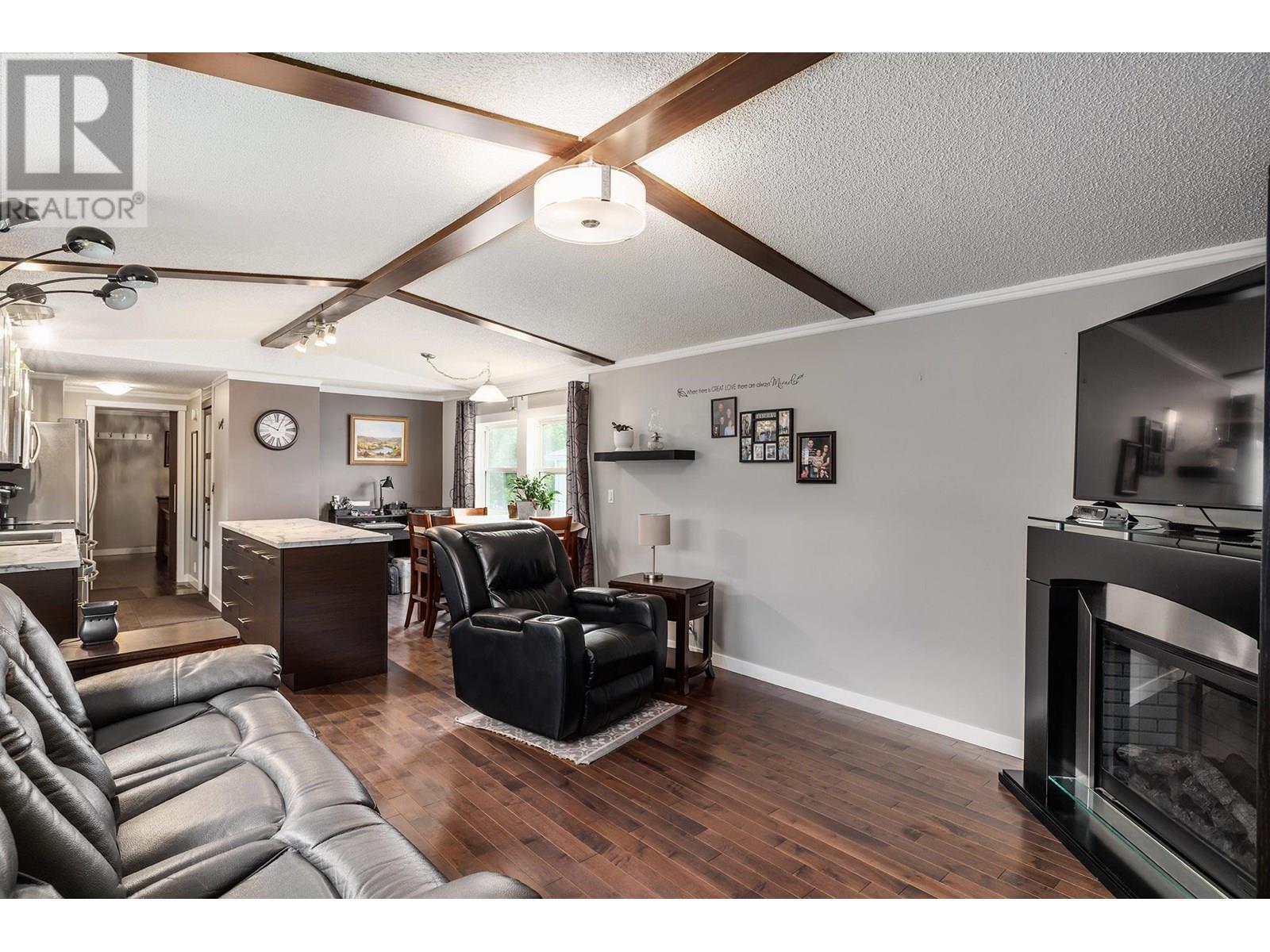 70 3381 Village Green Way, Westbank