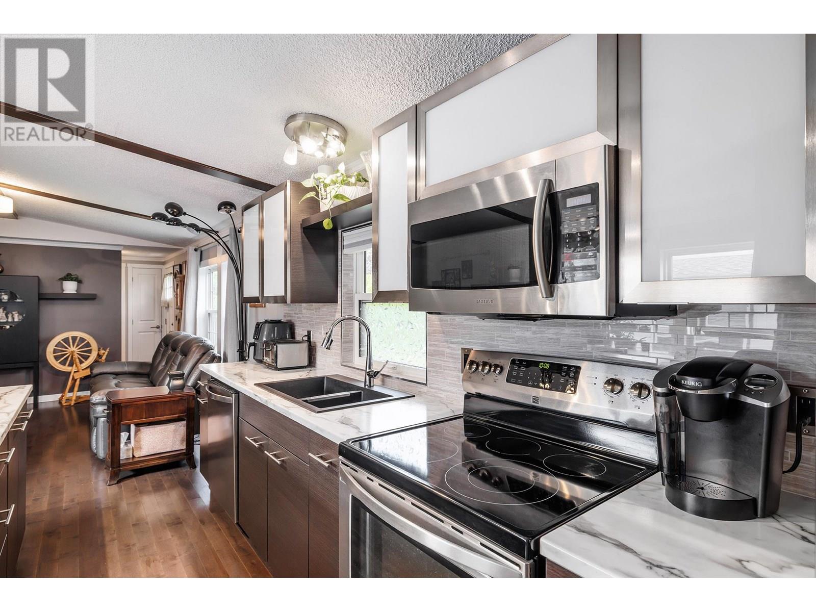 70 3381 Village Green Way, Westbank