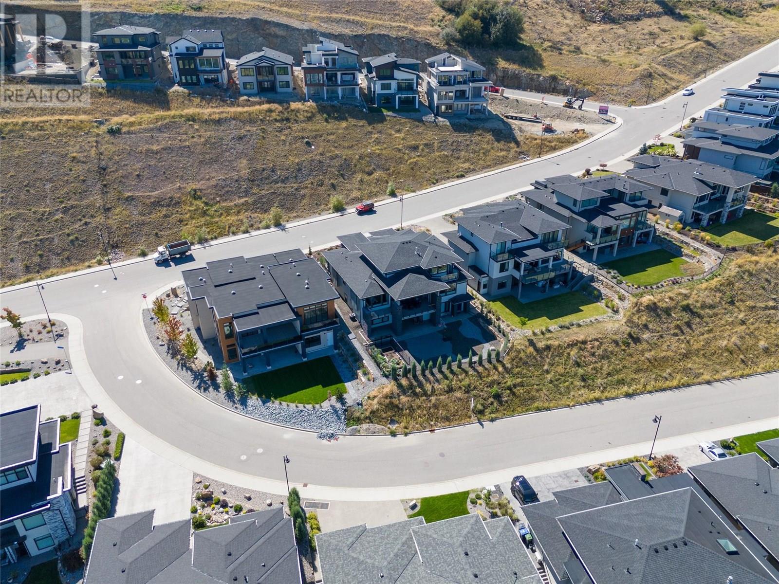 Photo 23 of 1088 Clarance Avenue, Kelowna BC