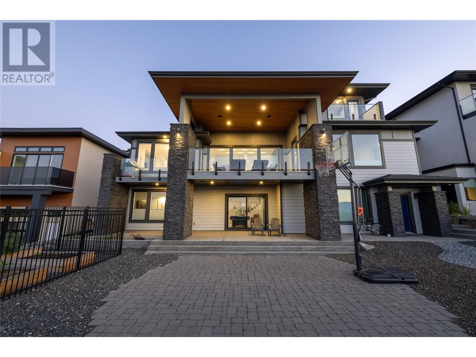 Photo 48 of 1088 Clarance Avenue, Kelowna BC