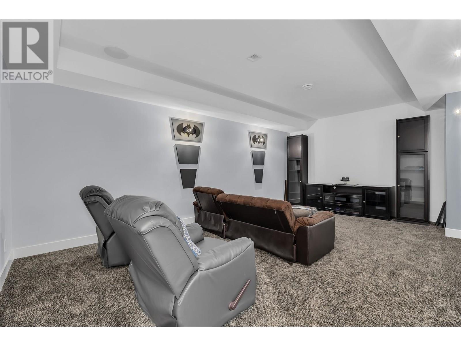Photo 36 of 1088 Clarance Avenue, Kelowna BC