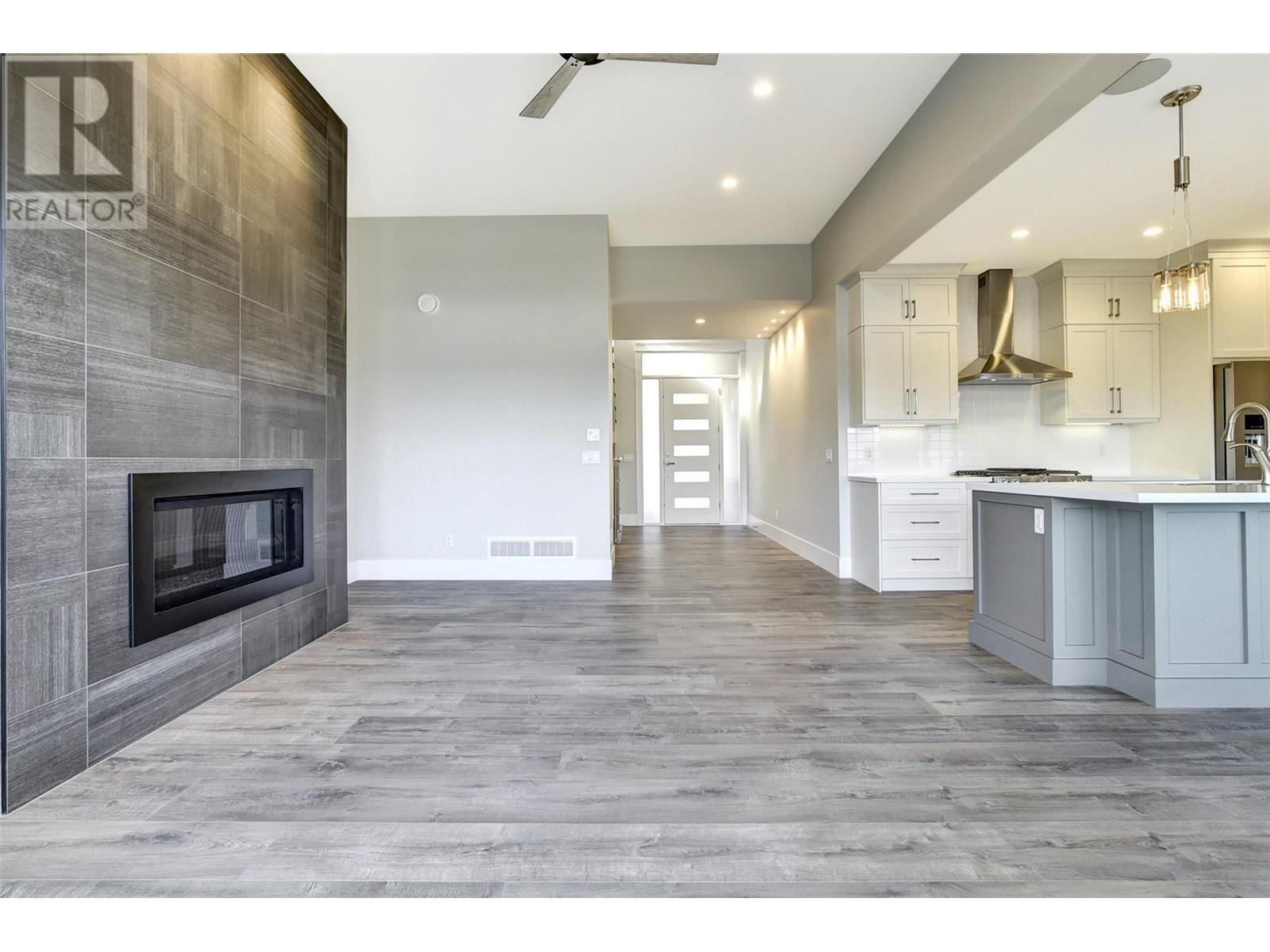 1051 Aurora Heights, West Kelowna