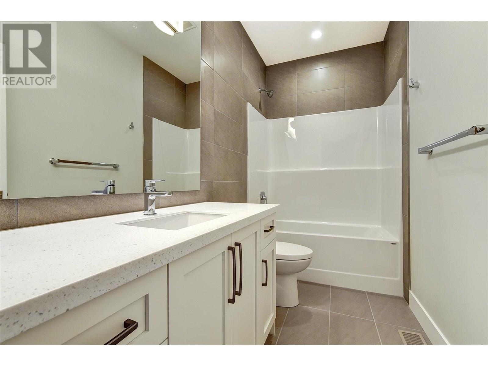 1051 Aurora Heights, West Kelowna