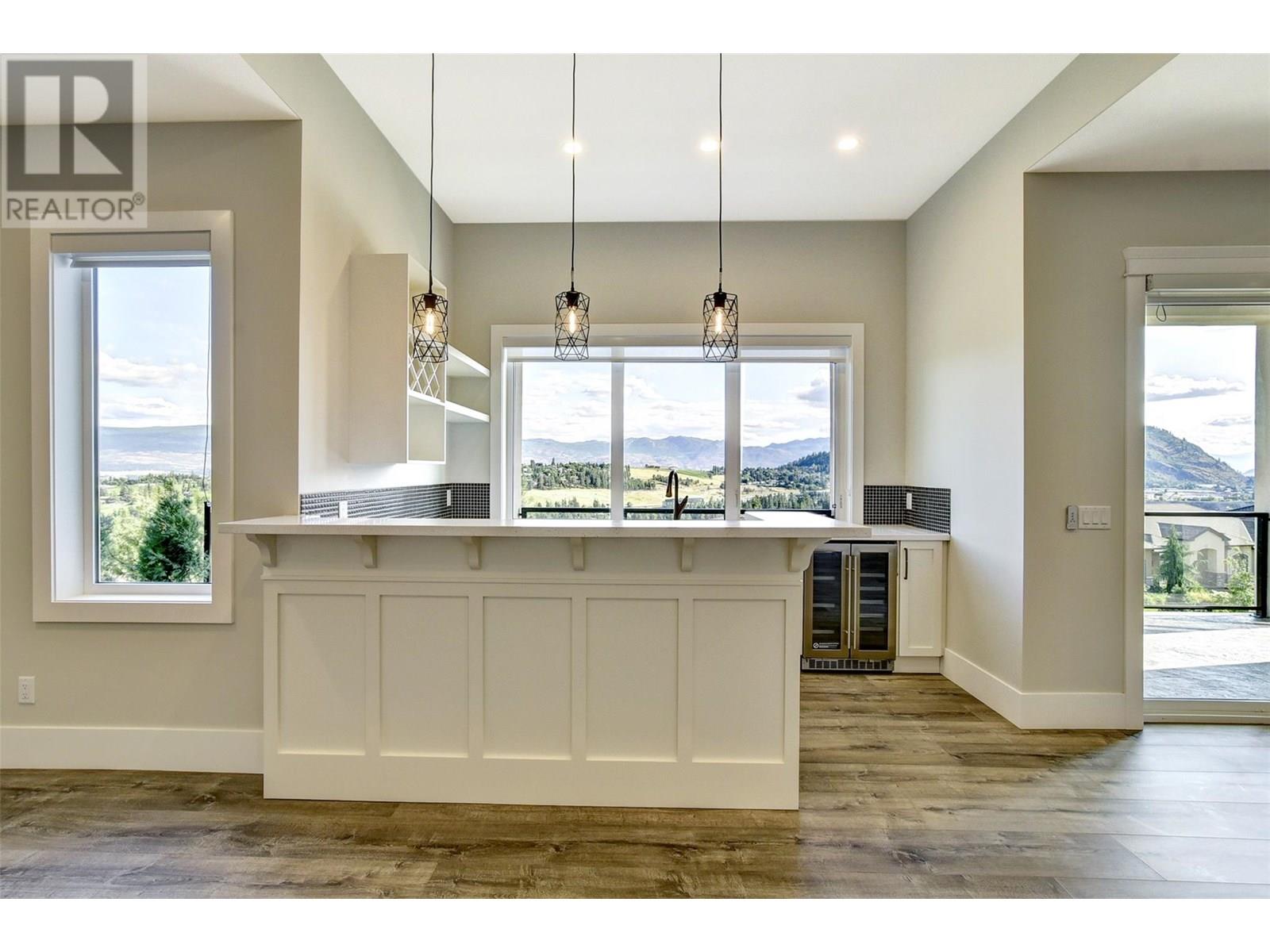 1051 Aurora Heights, West Kelowna