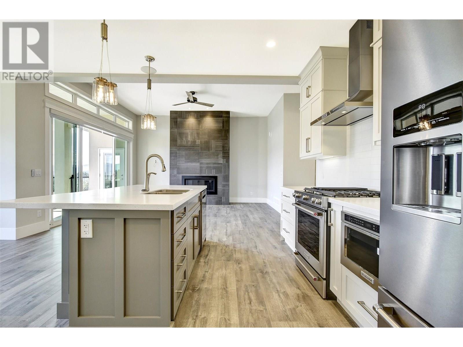 1051 Aurora Heights, West Kelowna