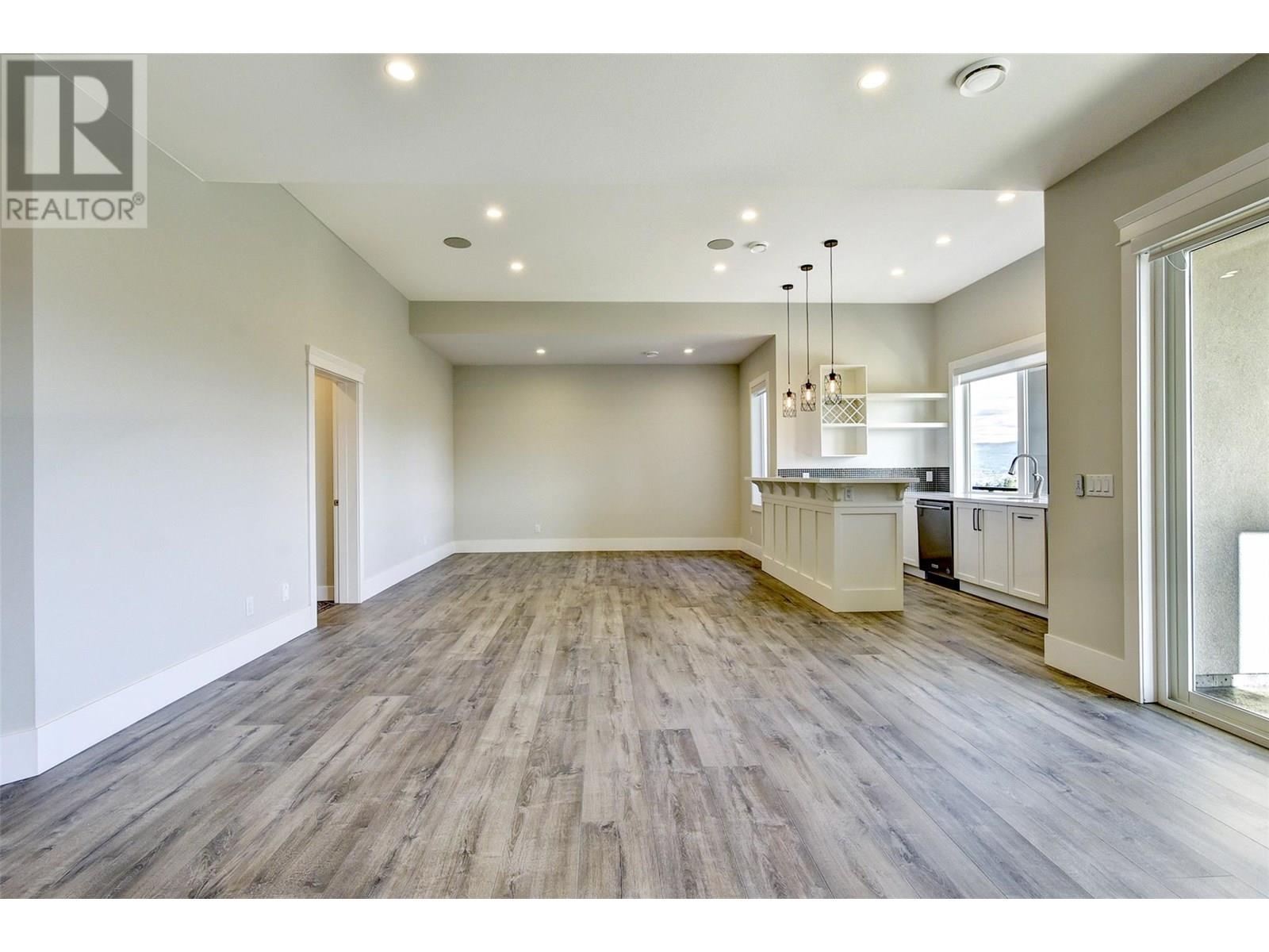 1051 Aurora Heights, West Kelowna