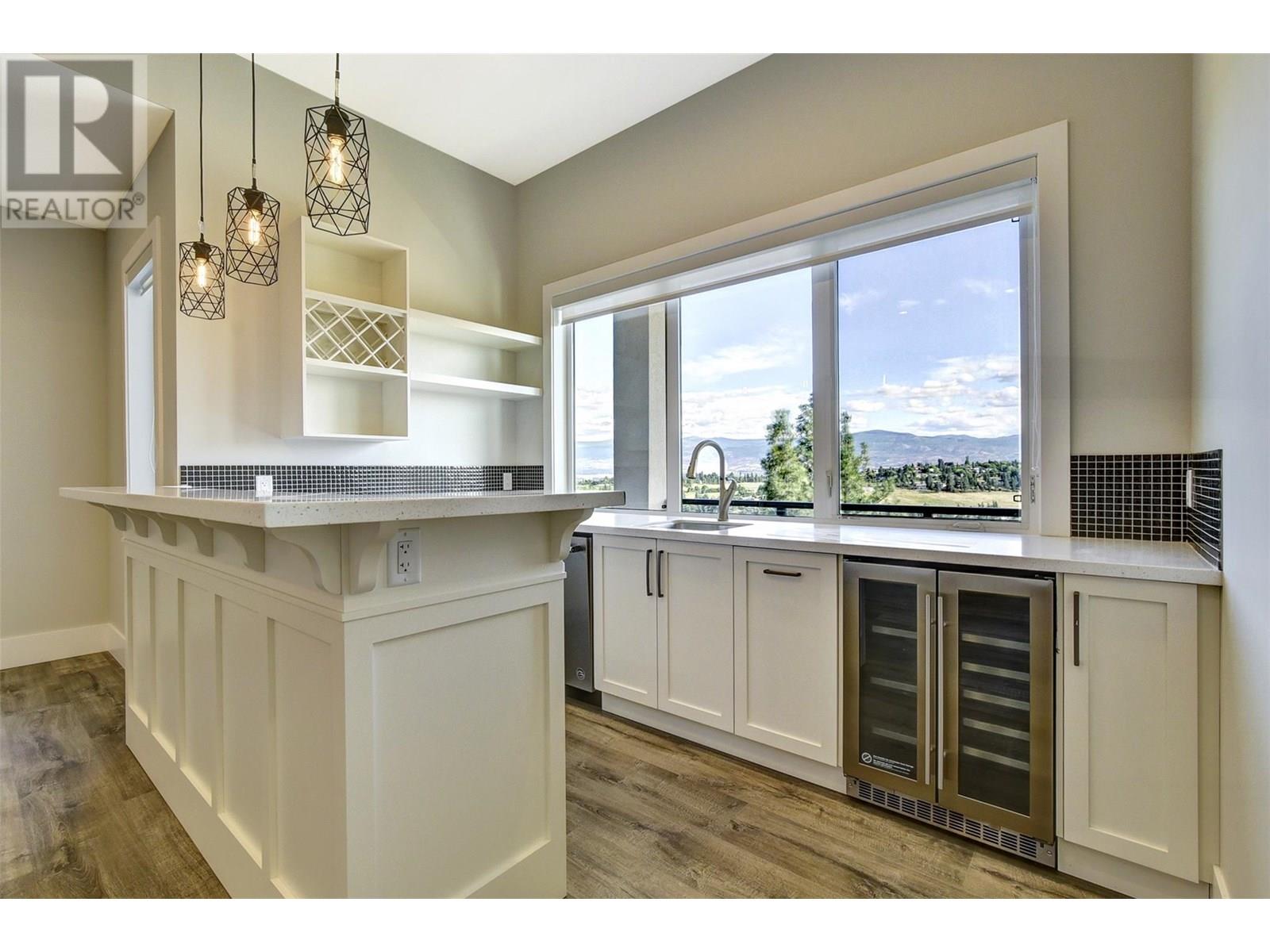 1051 Aurora Heights, West Kelowna