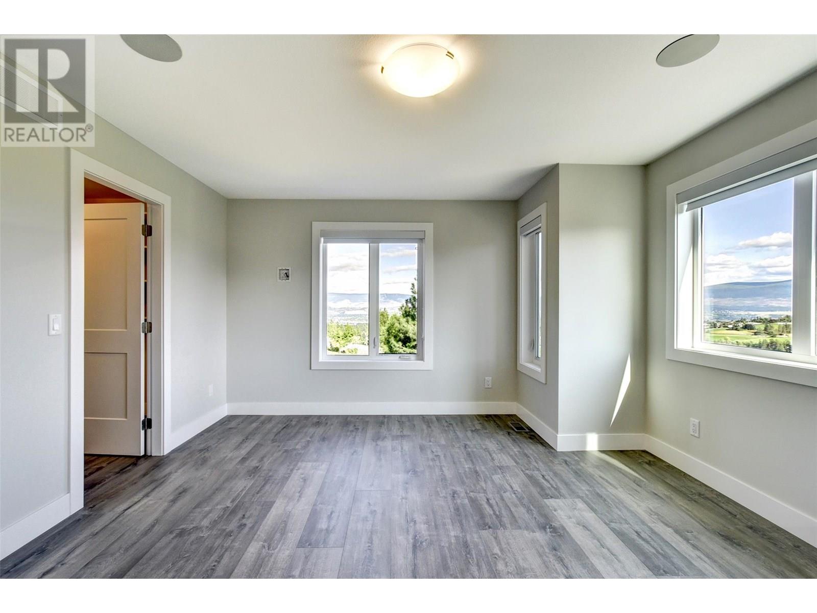 1051 Aurora Heights, West Kelowna