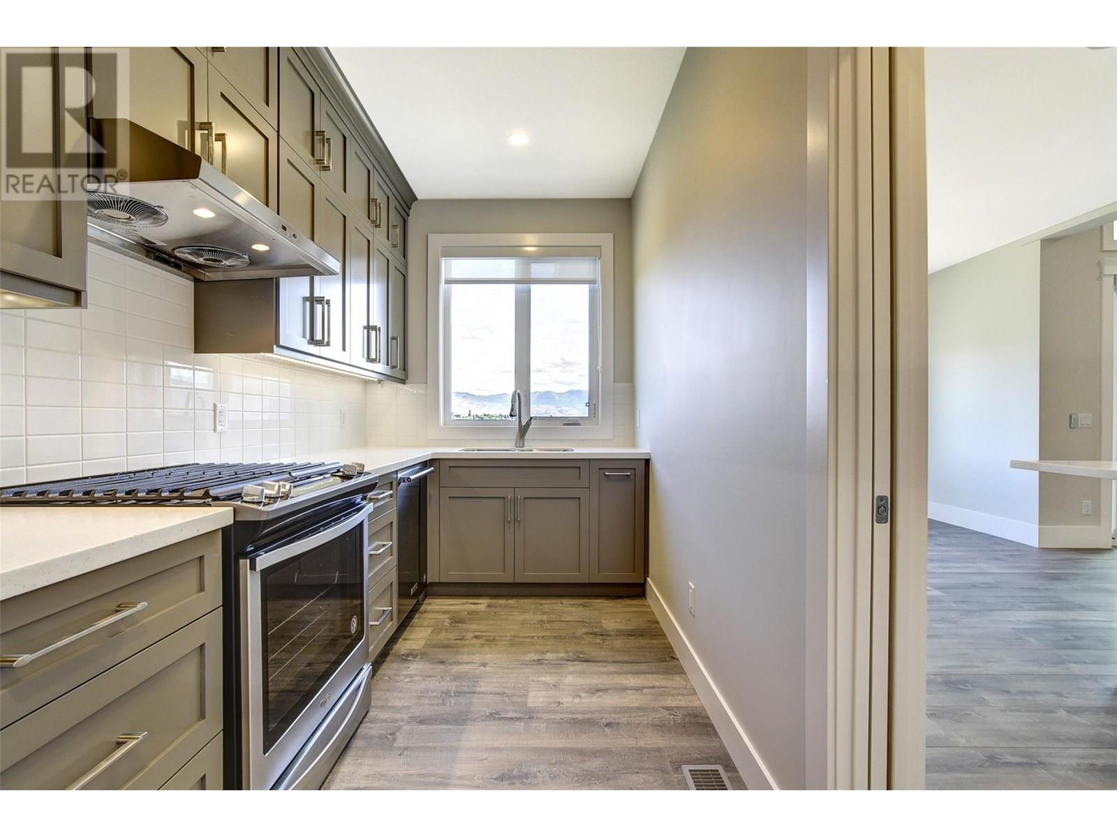 1051 Aurora Heights, West Kelowna
