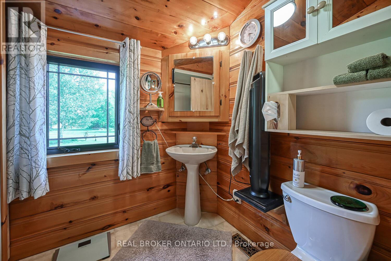 Photo 23 of 60 Corktown Lane, Merrickvillewolford ON