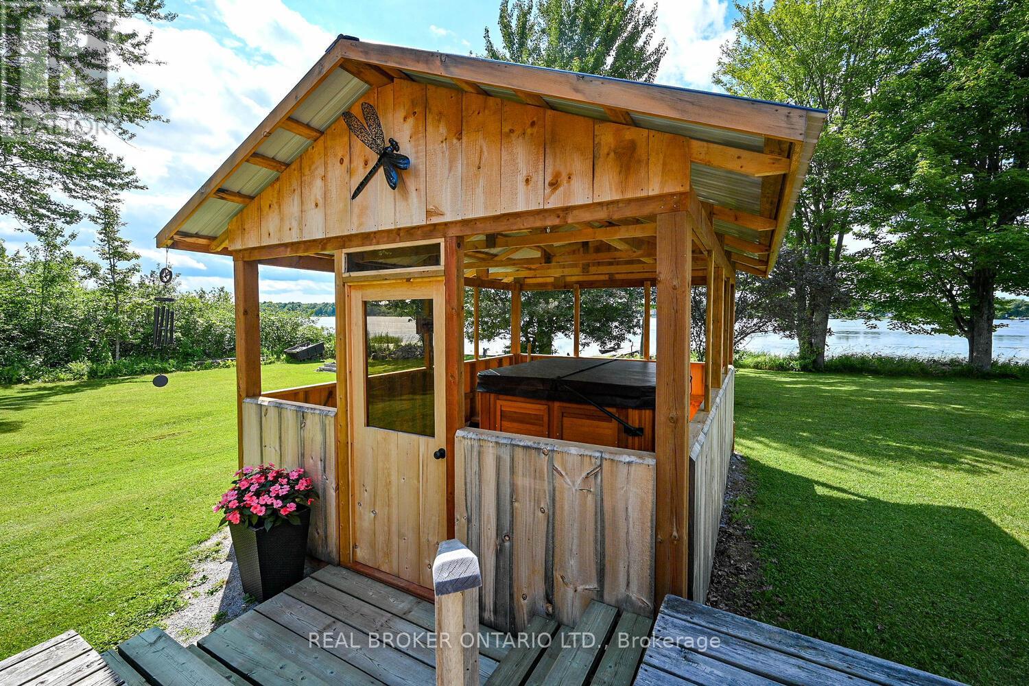 Photo 7 of 60 Corktown Lane, Merrickvillewolford ON