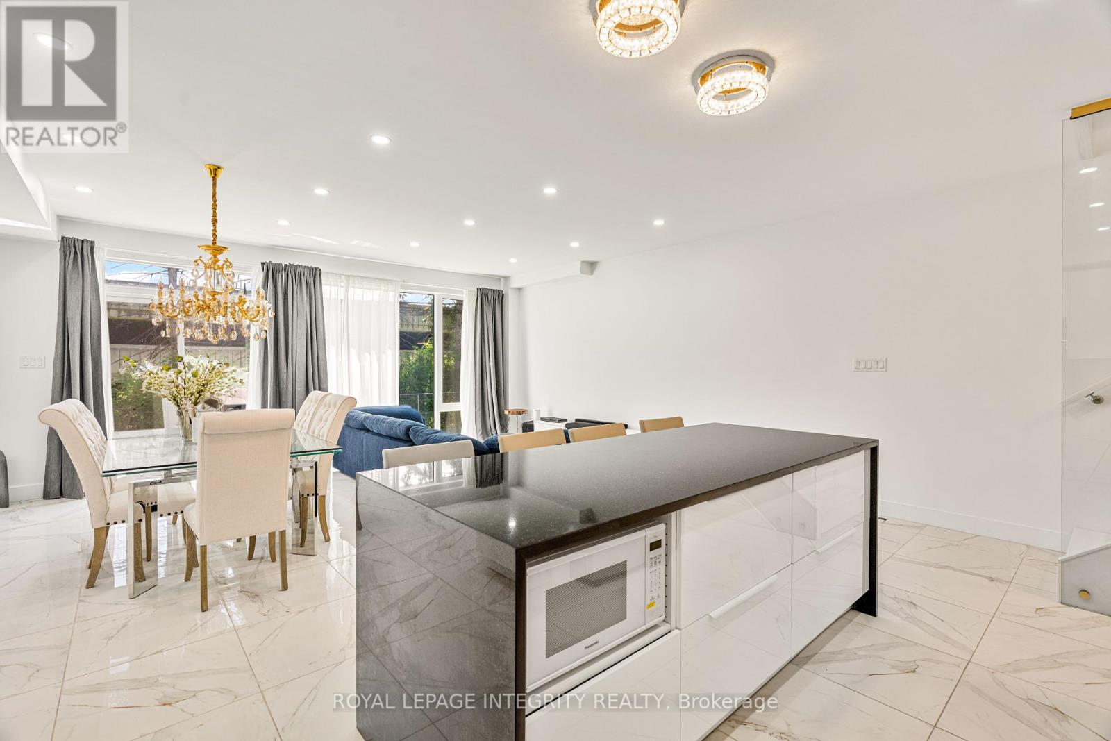 Photo 13 of 266 Currell Avenue, Ottawa ON