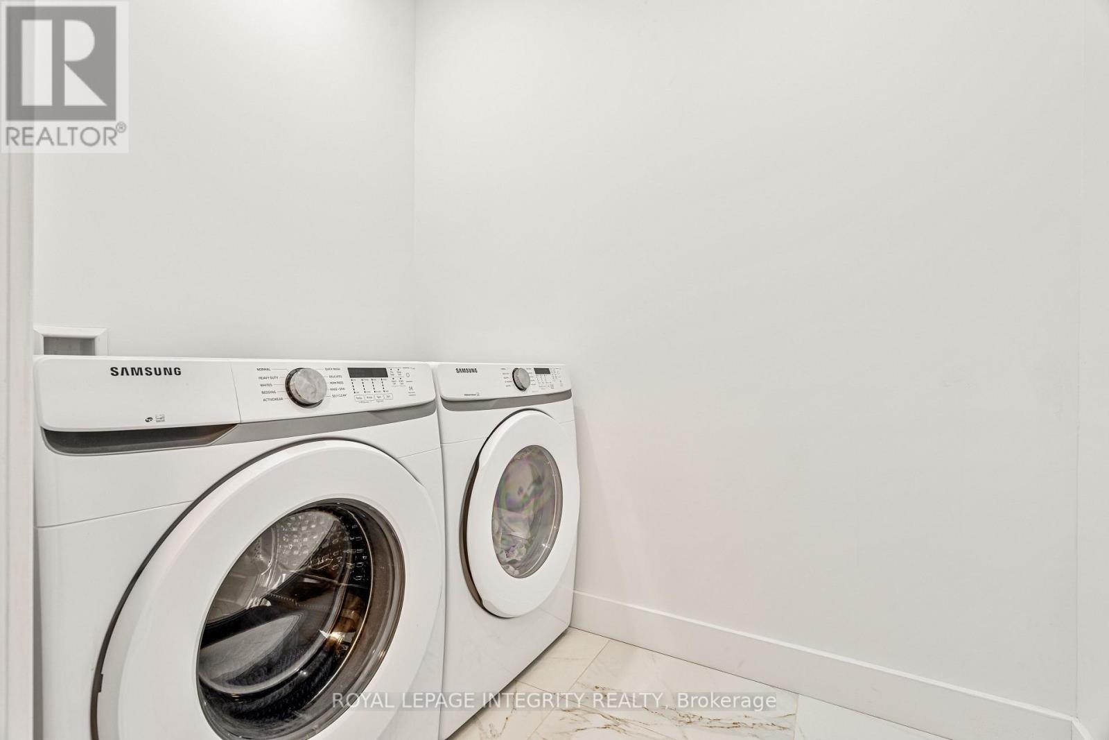 Photo 34 of 266 Currell Avenue, Ottawa ON