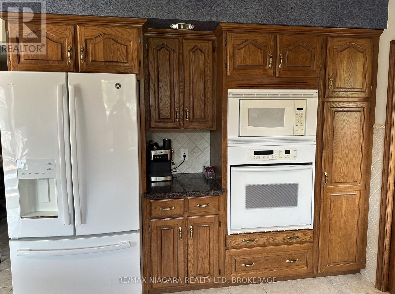 Photo 14 of 430 Gorham Road, Fort Erie ON