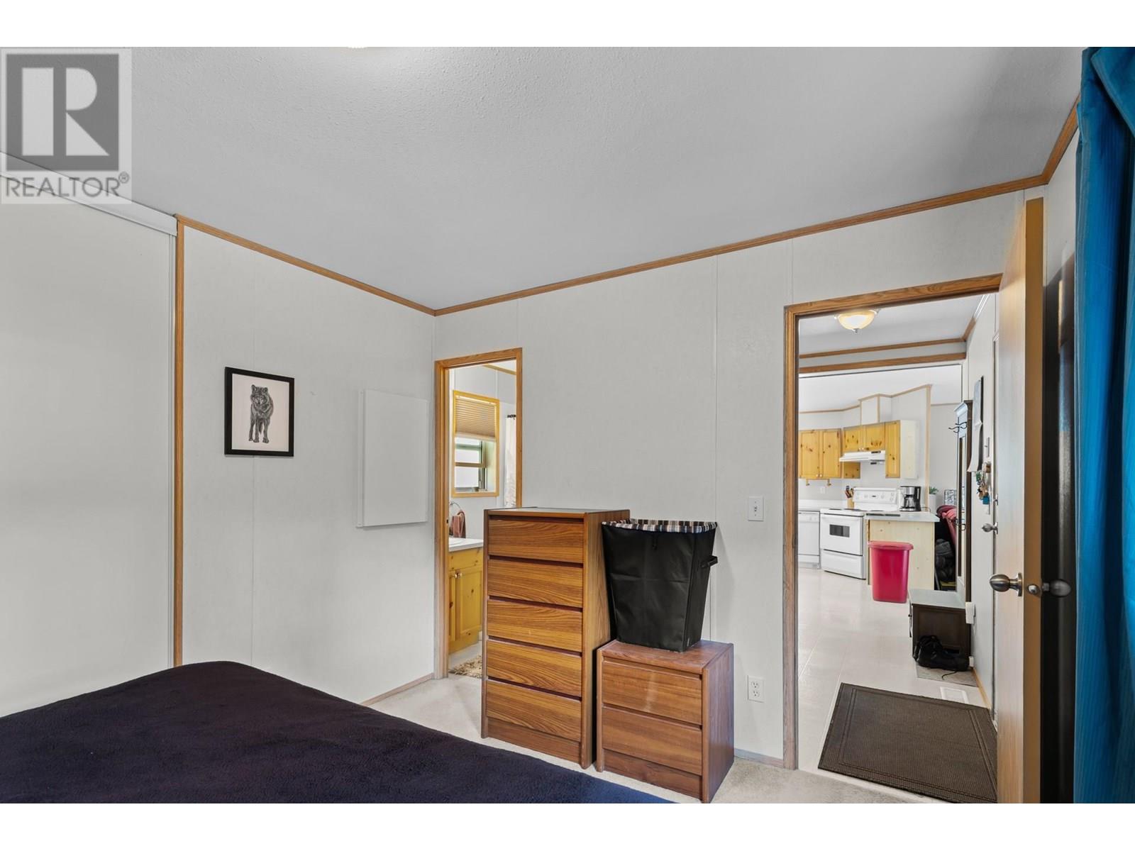 5 1525 Westside Road, West Kelowna